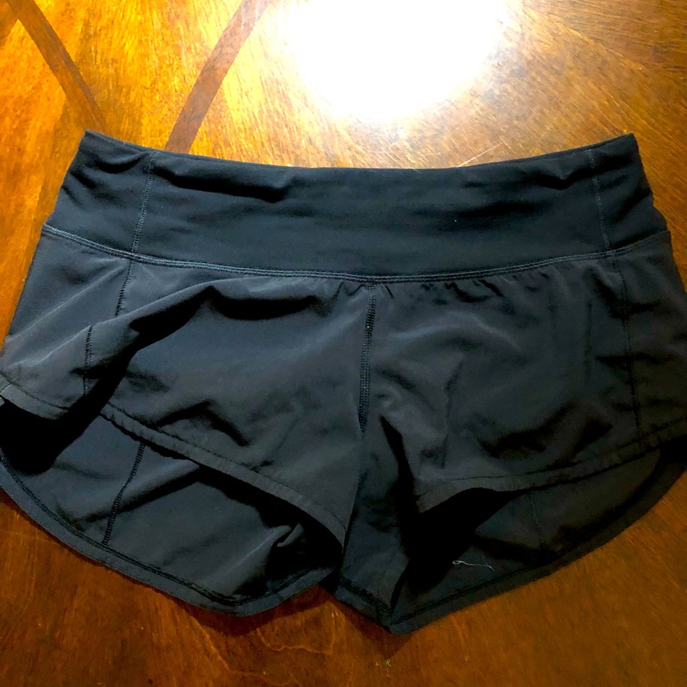 Lululemon Speed Ups low rise. 2.5